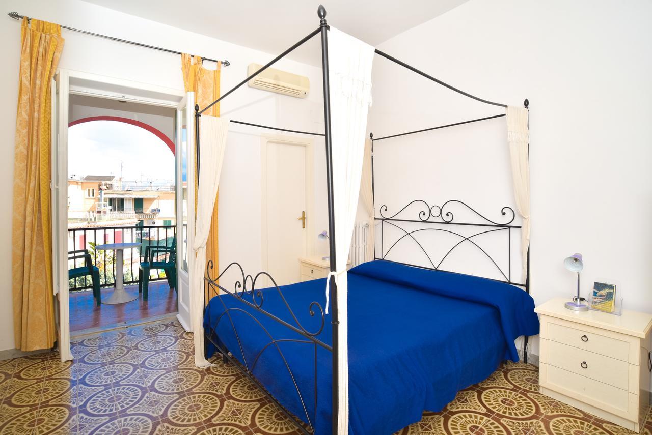 Charme Hotel La Villa Tina Ischia Ngoại thất bức ảnh