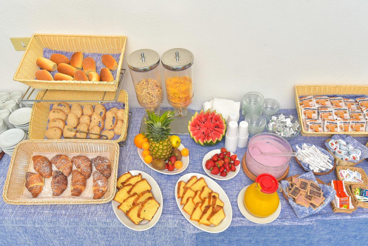 Charme Hotel La Villa Tina Ischia Ngoại thất bức ảnh